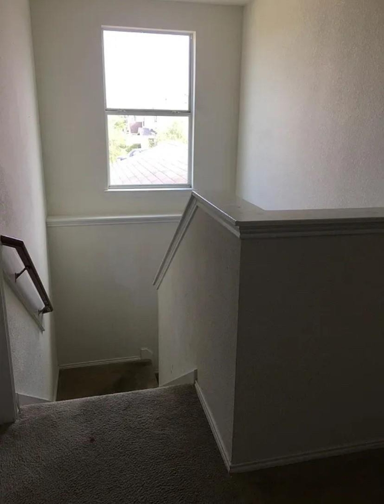 2606 Skyview Knoll Court - Photo 2
