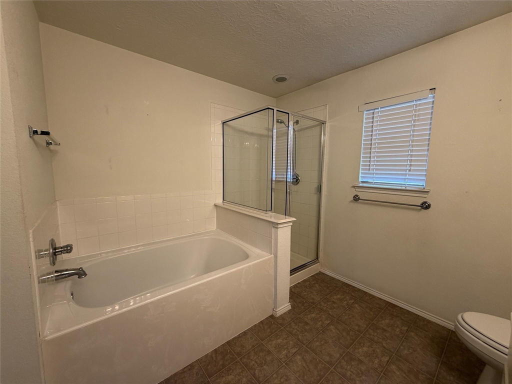 2606 Skyview Knoll Court - Photo 6