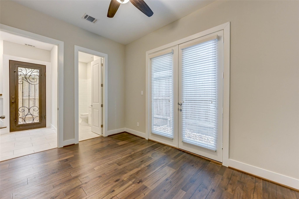 1108 Fowler Street - Photo 9