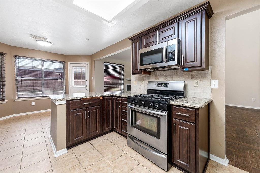 1835 Taylor Creek Drive - Photo 14