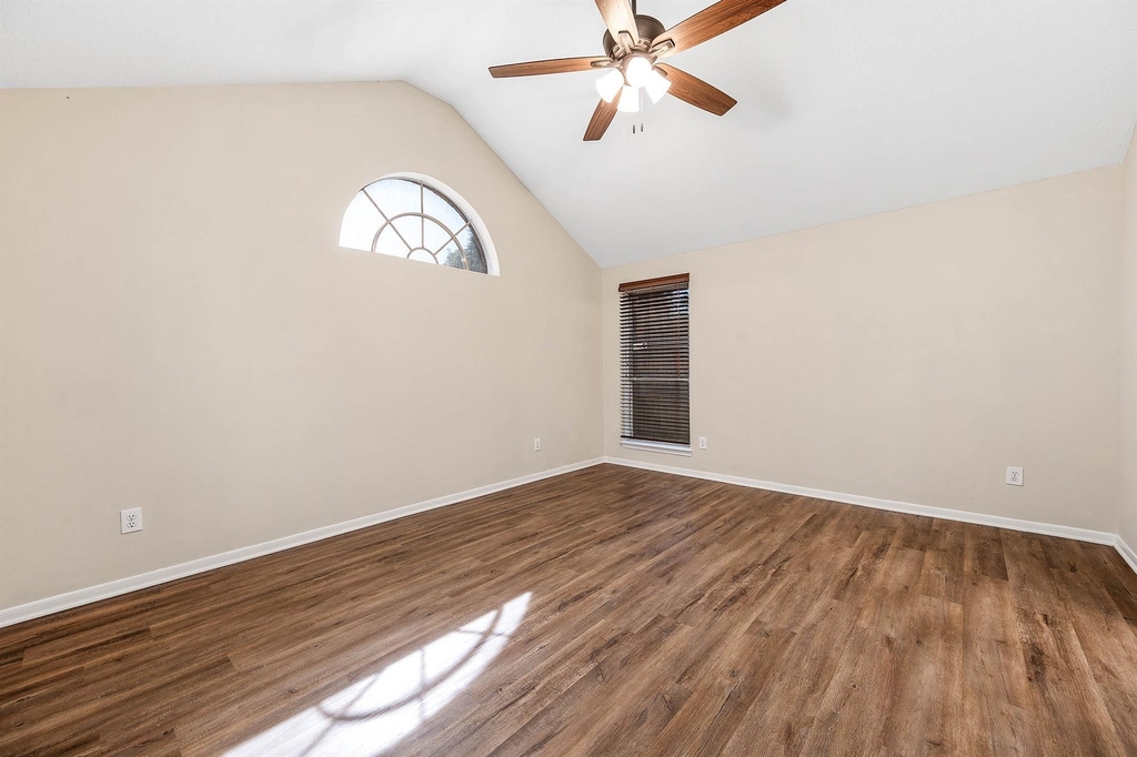 1835 Taylor Creek Drive - Photo 18