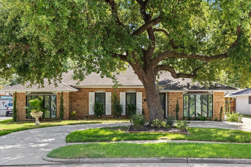 5827 S Braeswood Boulevard - Photo 31