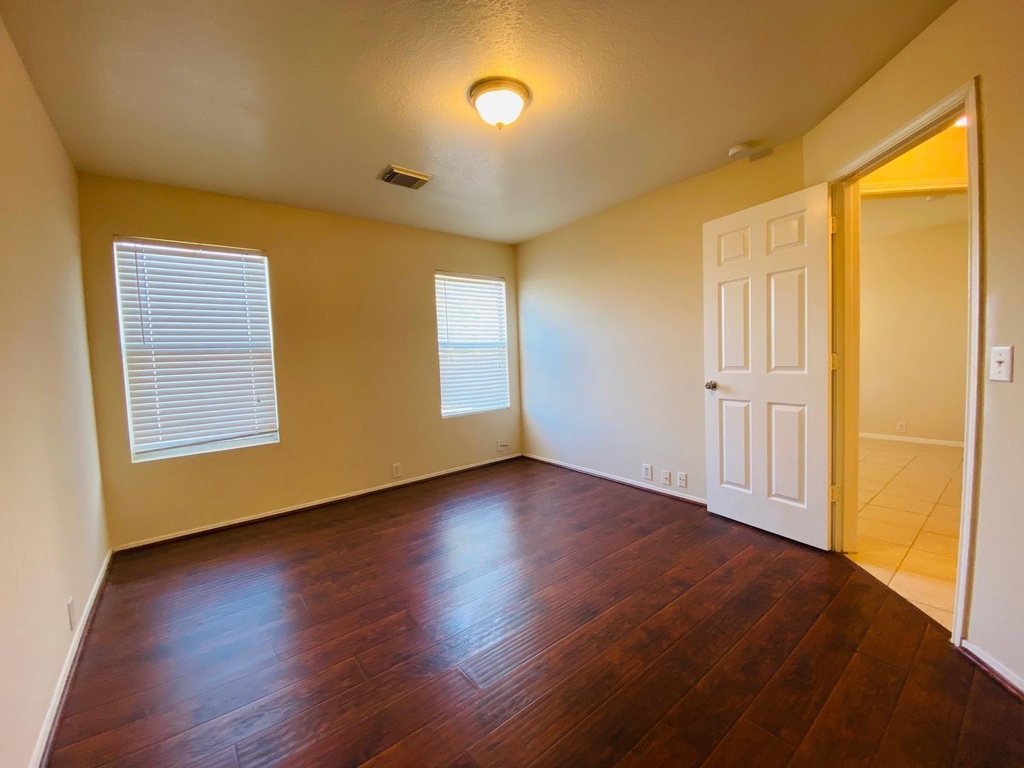 3319 Becker Glen Street - Photo 11