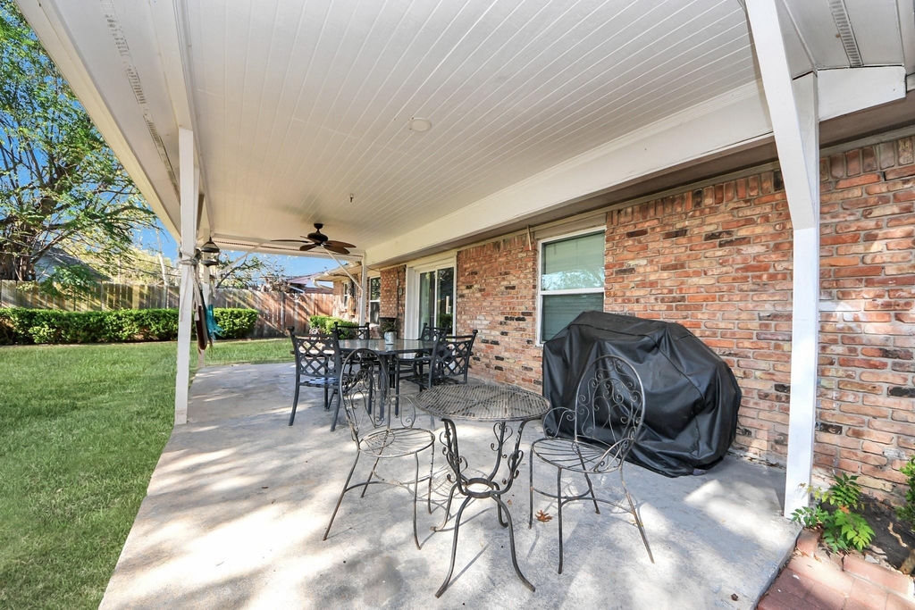 8607 Shadow Crest Street - Photo 29