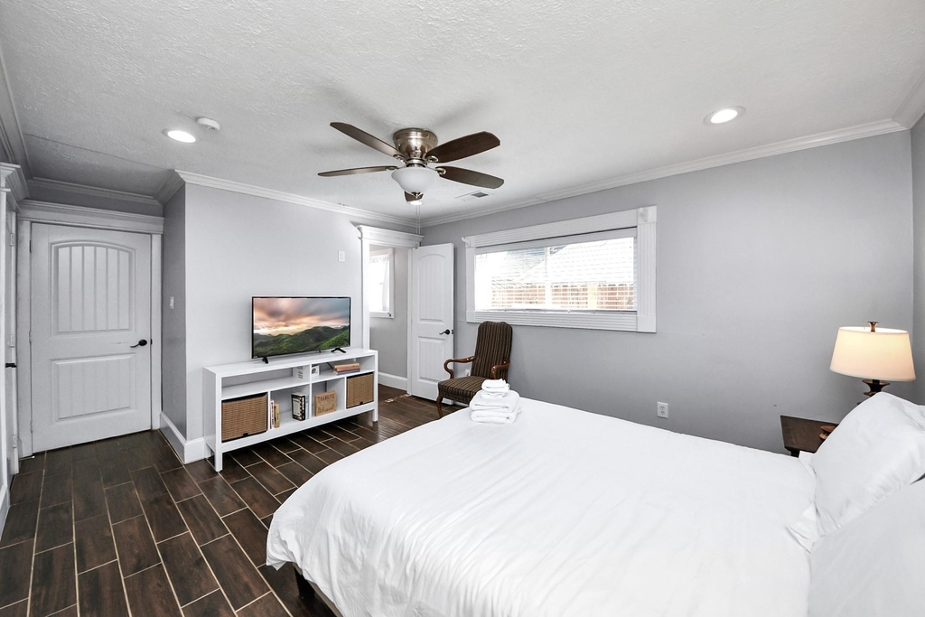 8607 Shadow Crest Street - Photo 14