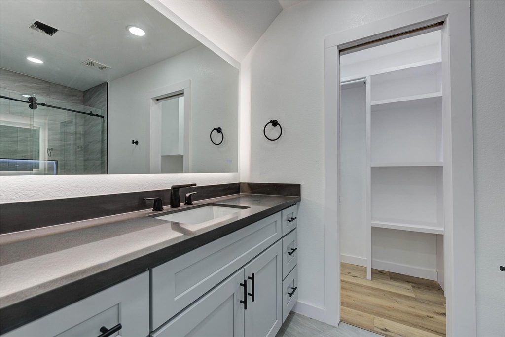 3223 Cherry Hills Drive - Photo 16