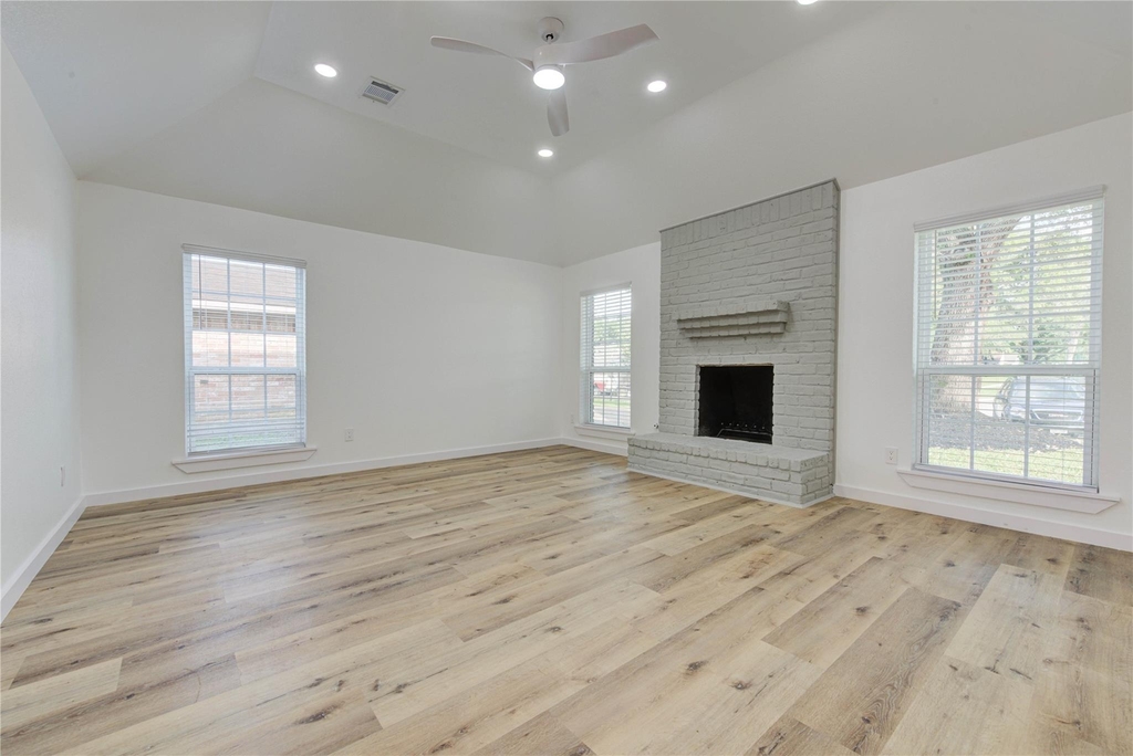 3223 Cherry Hills Drive - Photo 4