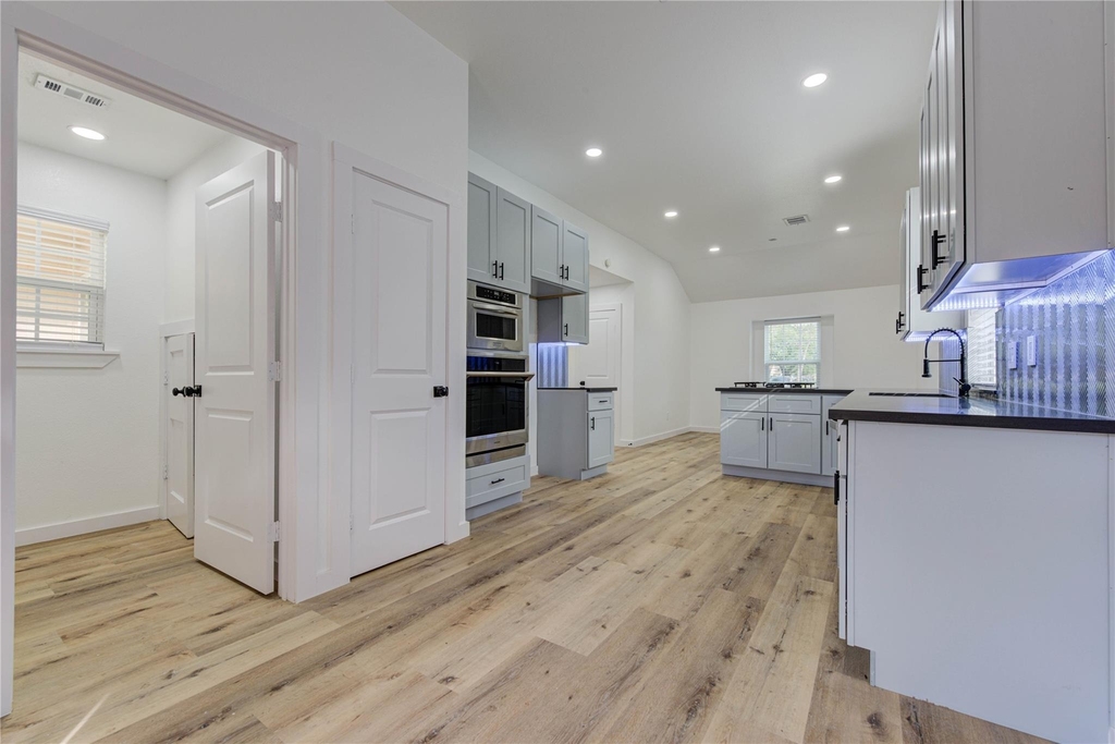 3223 Cherry Hills Drive - Photo 5