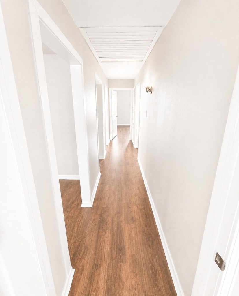 705 Evanston Street - Photo 4