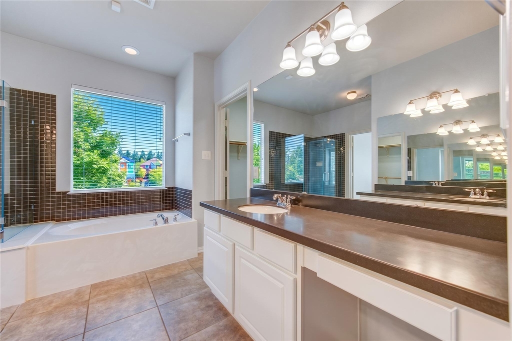 7931 Black Horse Cove - Photo 13