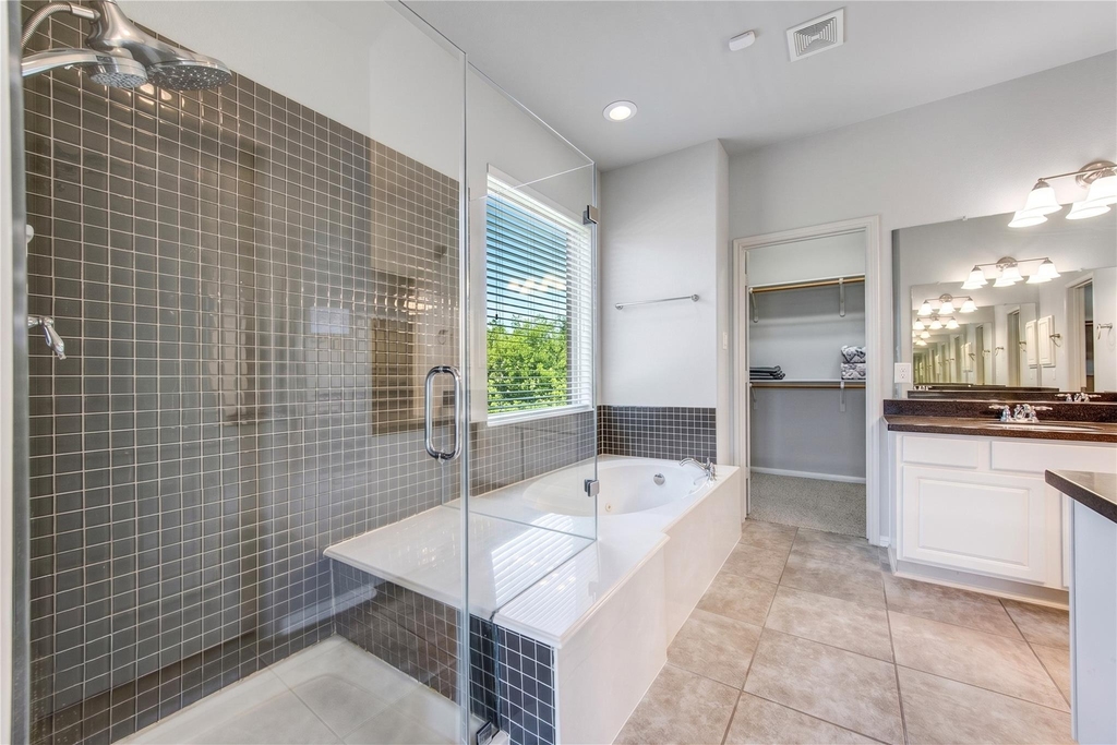 7931 Black Horse Cove - Photo 11