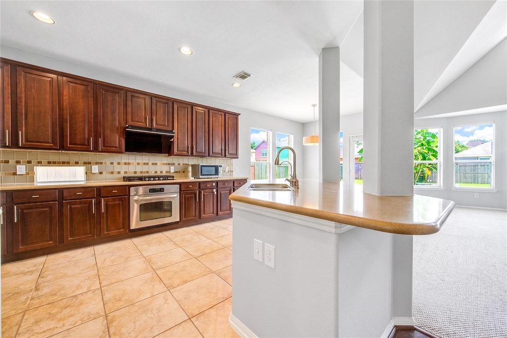 7931 Black Horse Cove - Photo 7