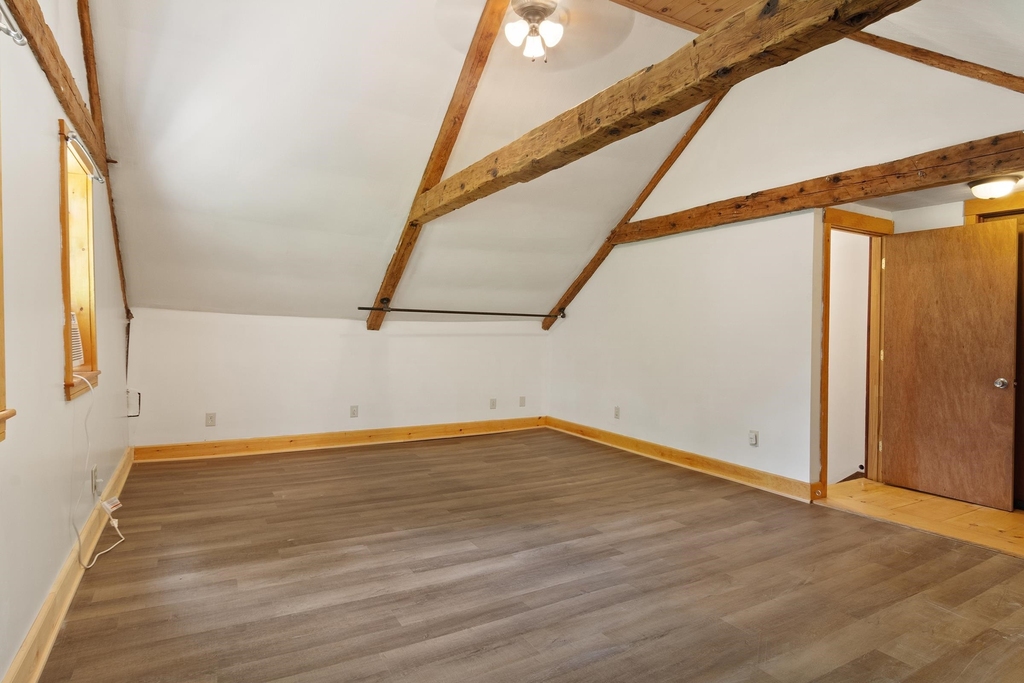 144 Meredith Center - Photo 21