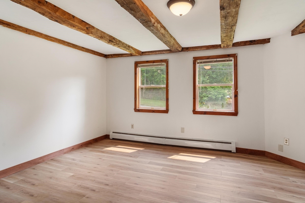 144 Meredith Center - Photo 14