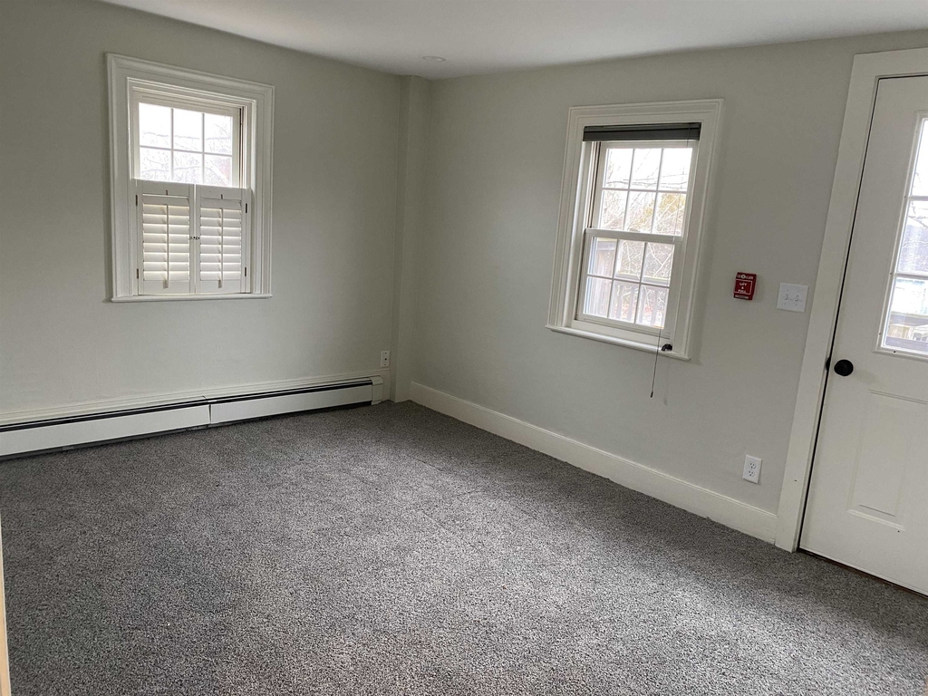 94 Portsmouth - Photo 18