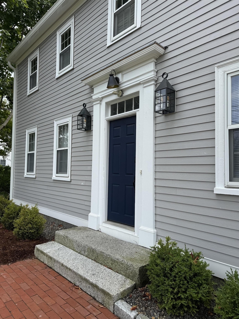 94 Portsmouth - Photo 2