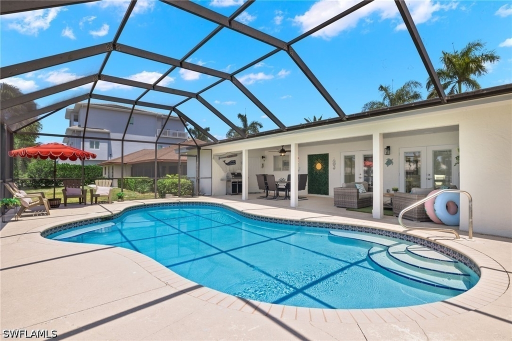 482 Tradewinds Avenue - Photo 0