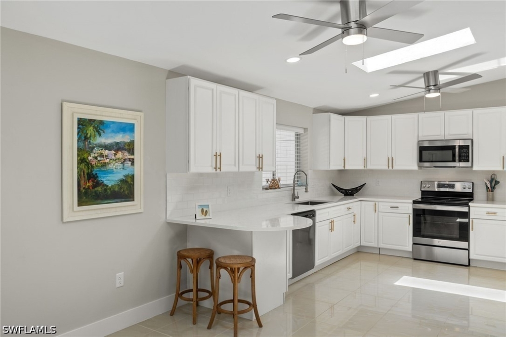 482 Tradewinds Avenue - Photo 9