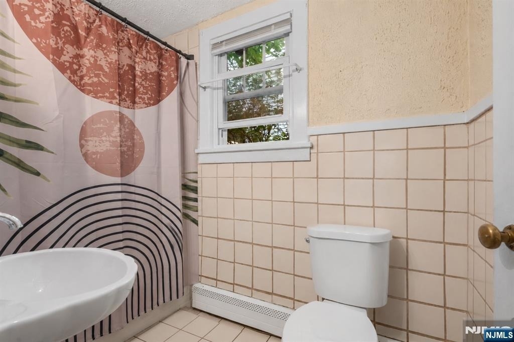 165 Claremont - Photo 11