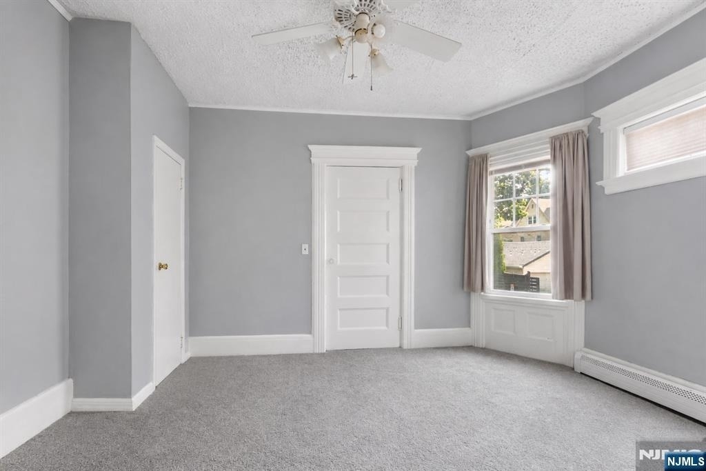 165 Claremont - Photo 7