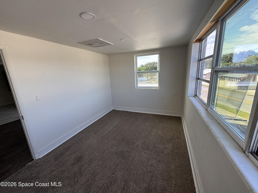808 Forrest Avenue - Photo 5