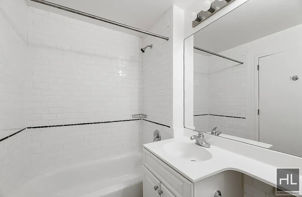 Lexington Avenue - Photo 4