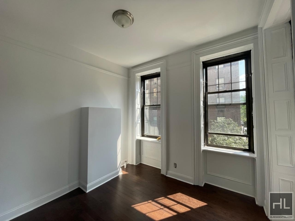 Lexington Avenue - Photo 3