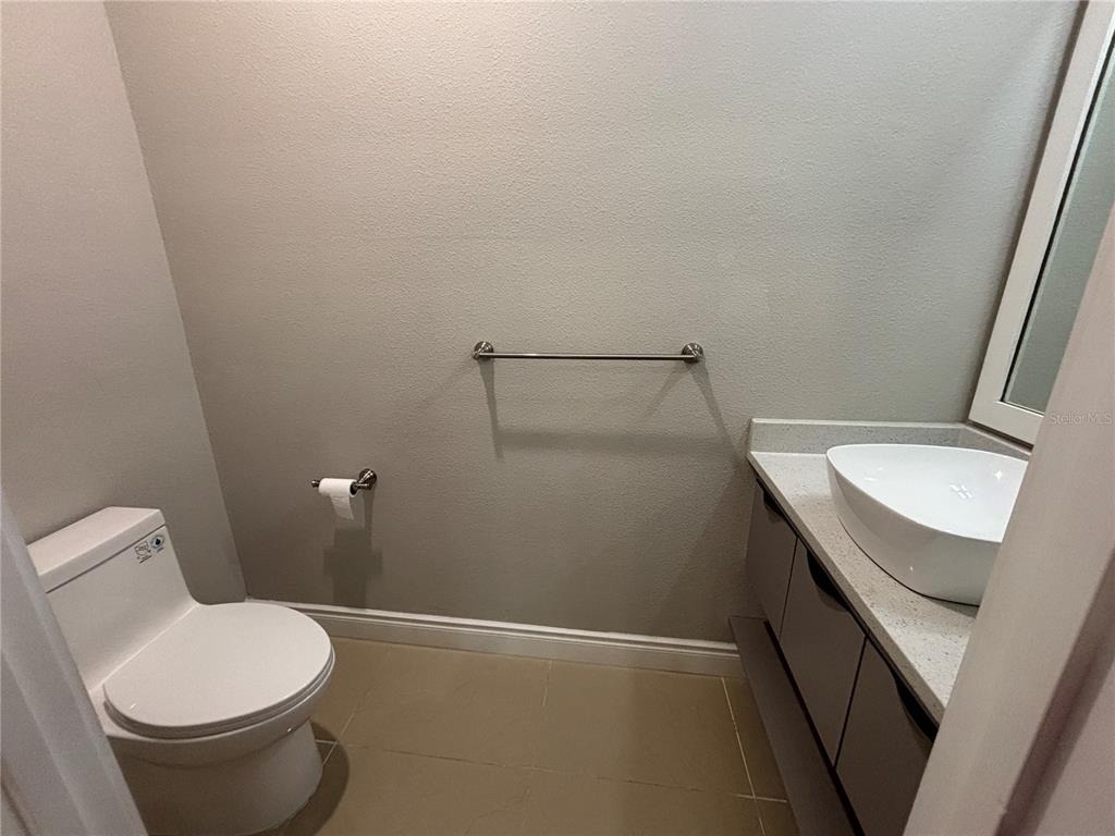 2045 Greenbriar Terrace - Photo 5