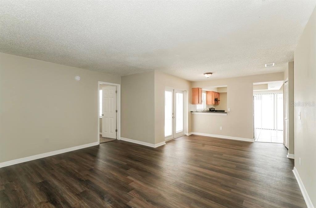 10536 Chadbourne Drive - Photo 7