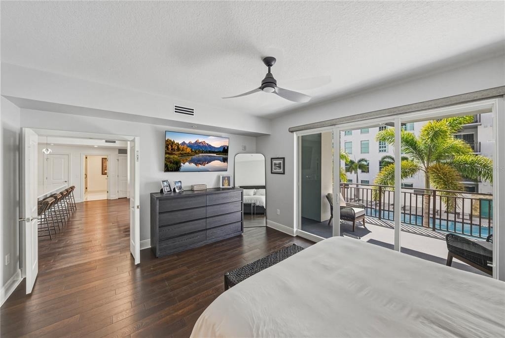 1227 E Madison Street - Photo 19