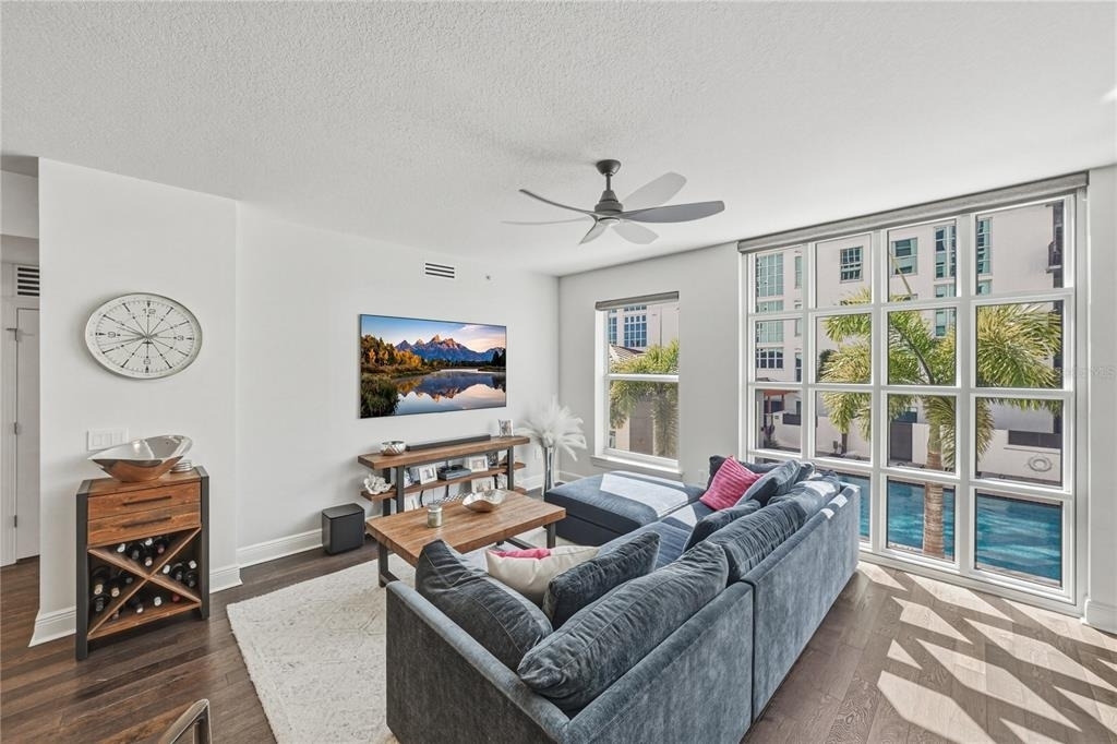 1227 E Madison Street - Photo 11