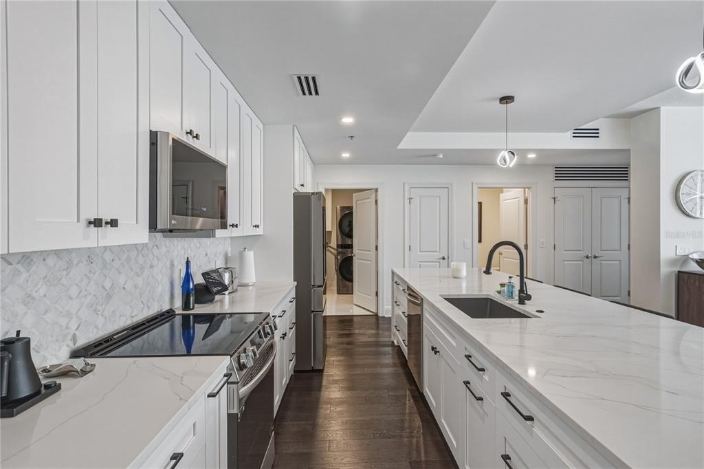 1227 E Madison Street - Photo 7