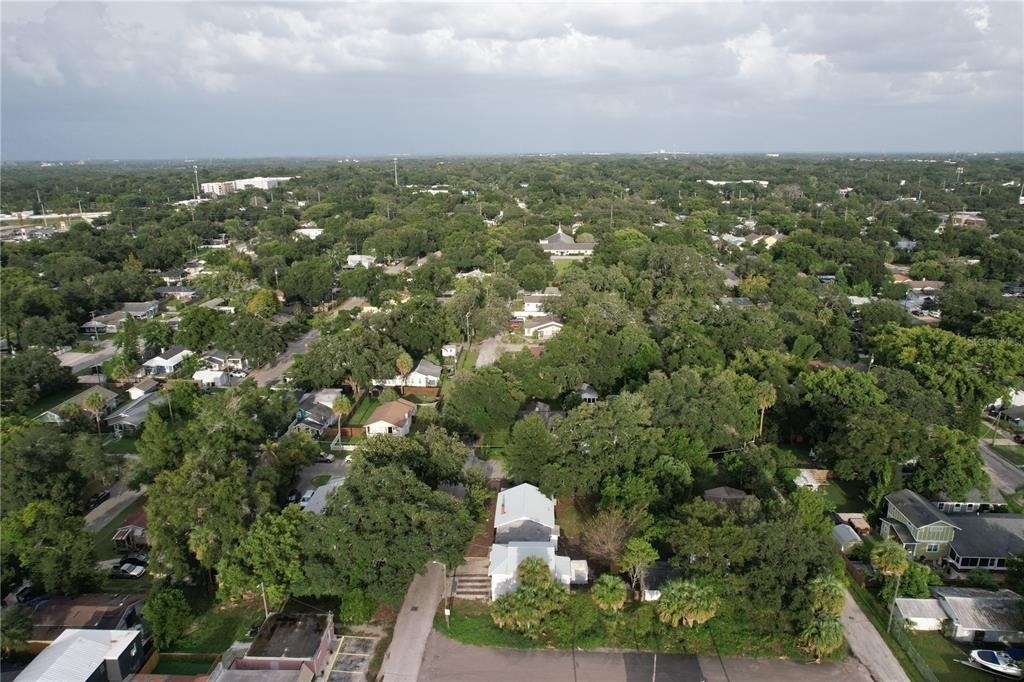 6506 N Wellington Avenue - Photo 3