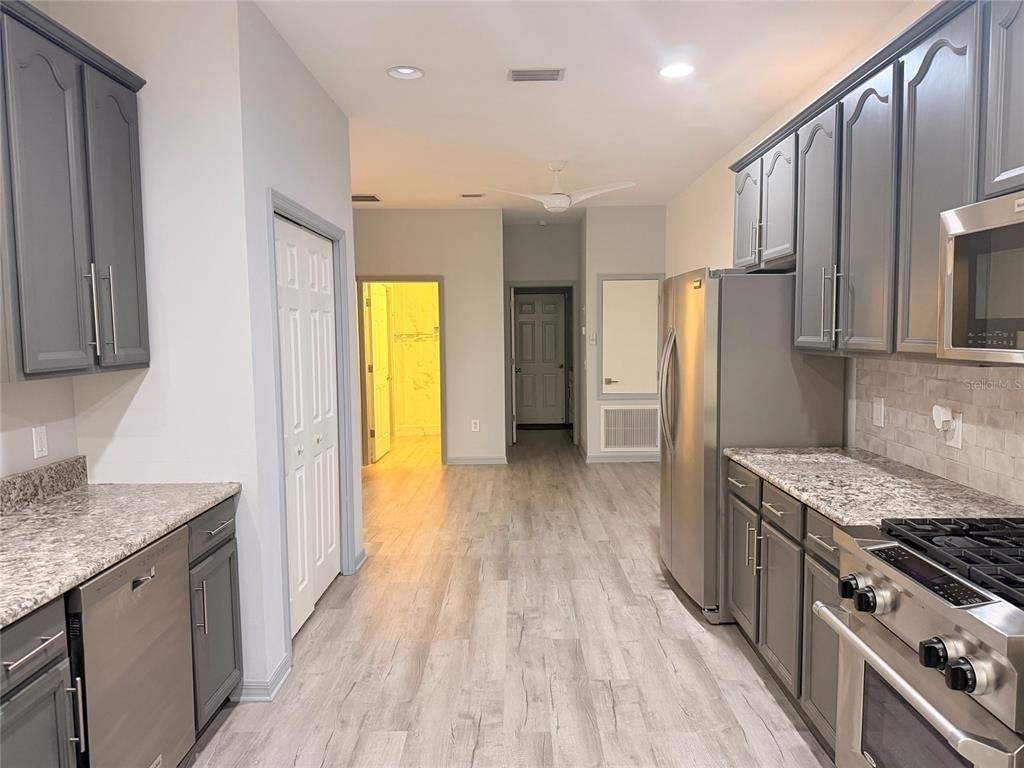10245 Devonshire Lake Drive - Photo 5