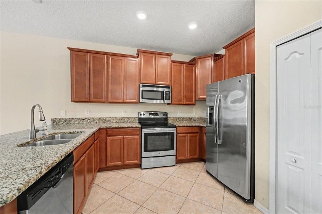 4260 Fennwood Court - Photo 7