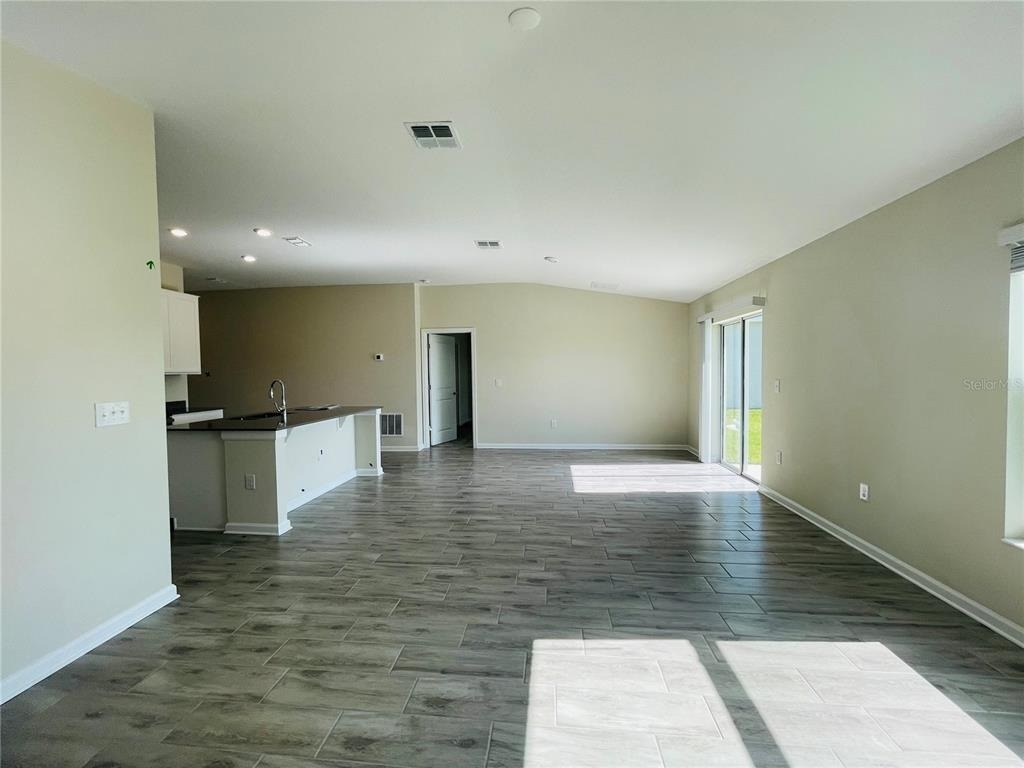 1411 Lassen Street - Photo 9