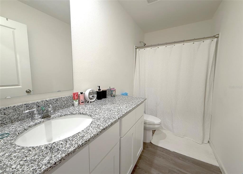 1242 Chester Avenue - Photo 22