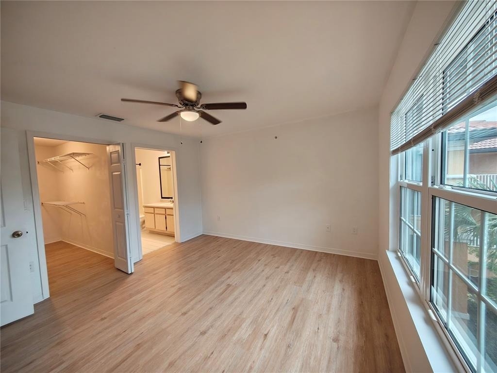 5471 Vineland Road - Photo 6