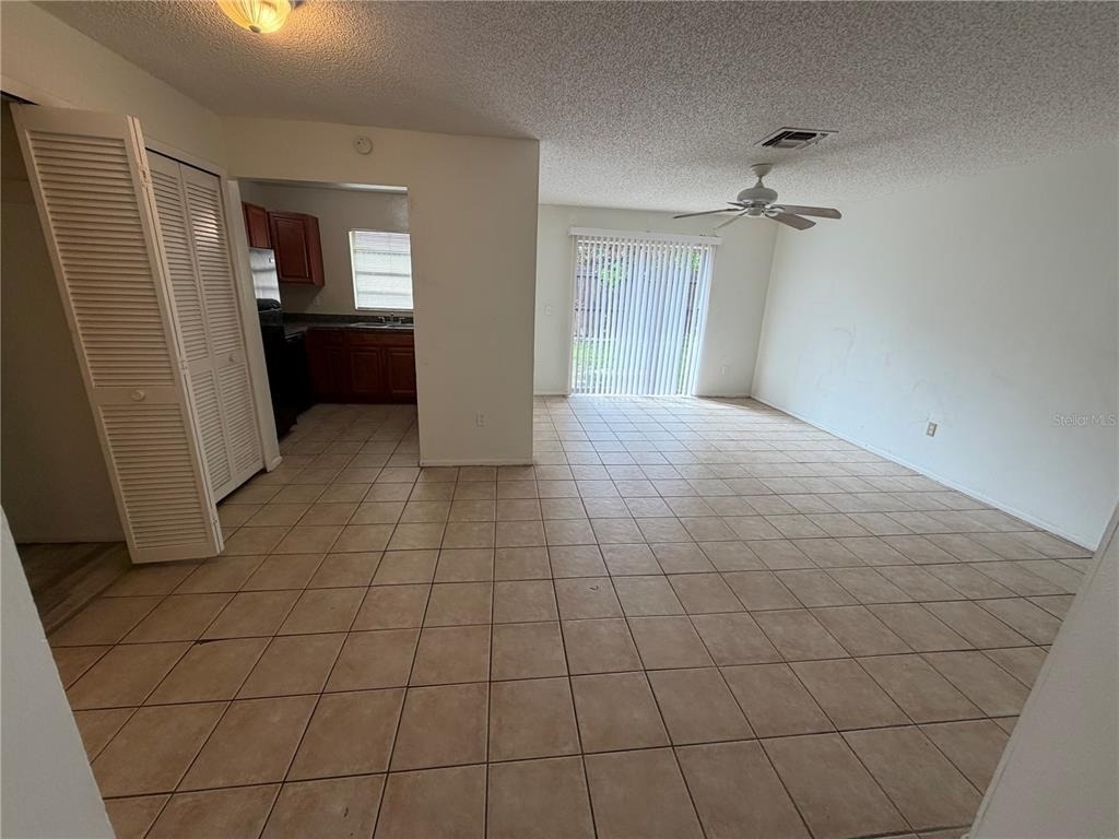 1816 Bonneville - Photo 2