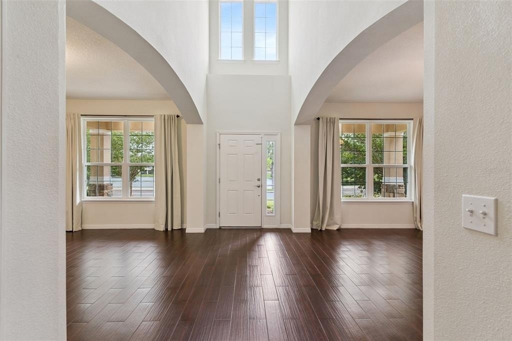 660 Fanning Drive - Photo 2