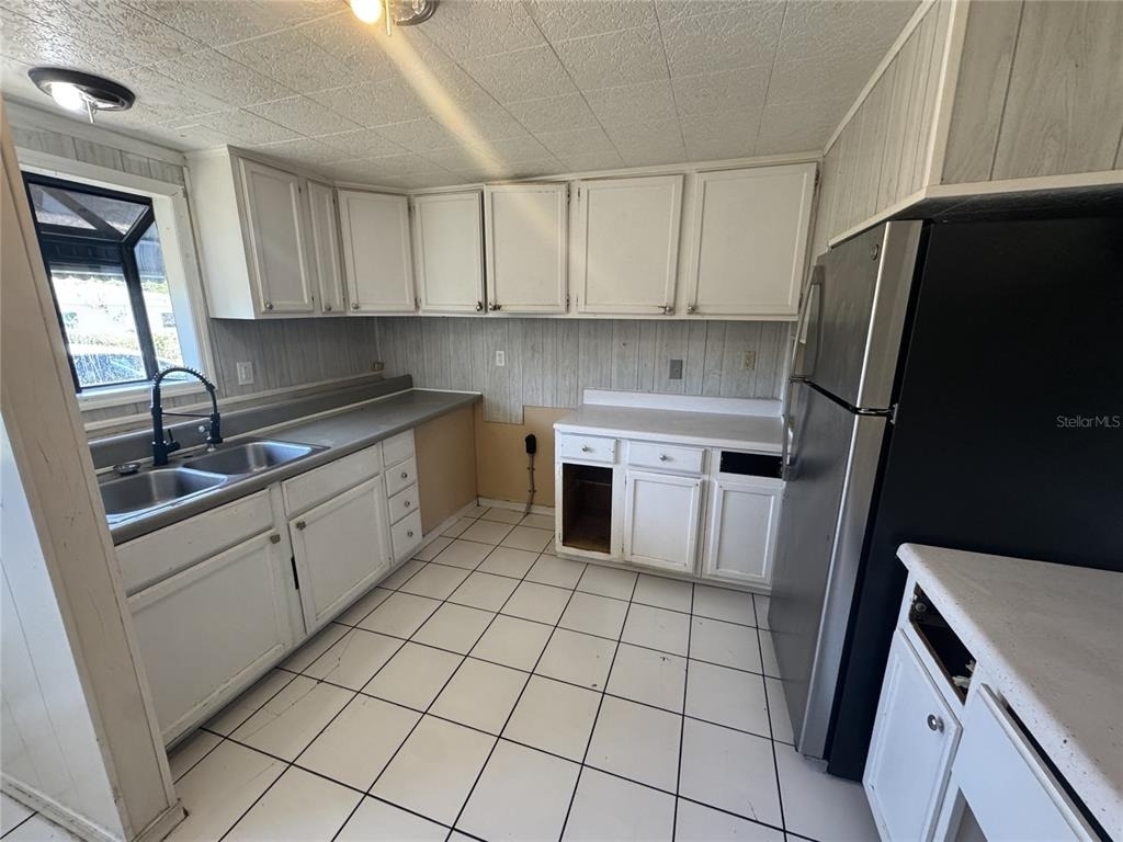 11606 Huggins Street - Photo 10