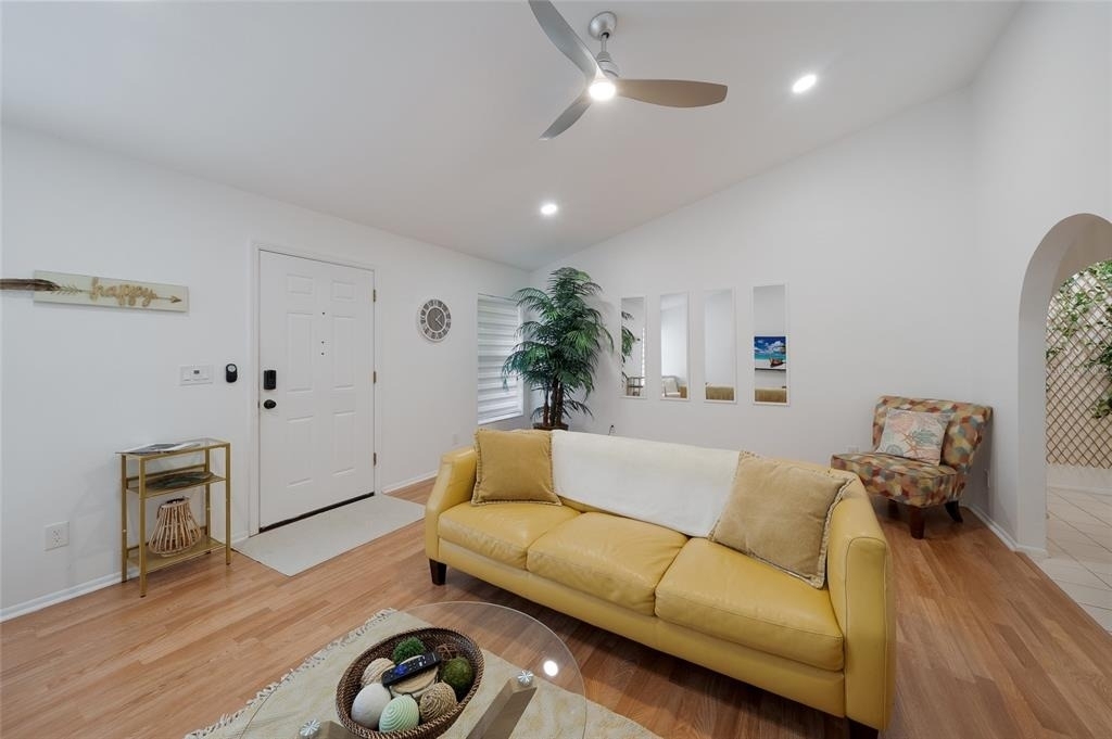 643 Mobile Road - Photo 4