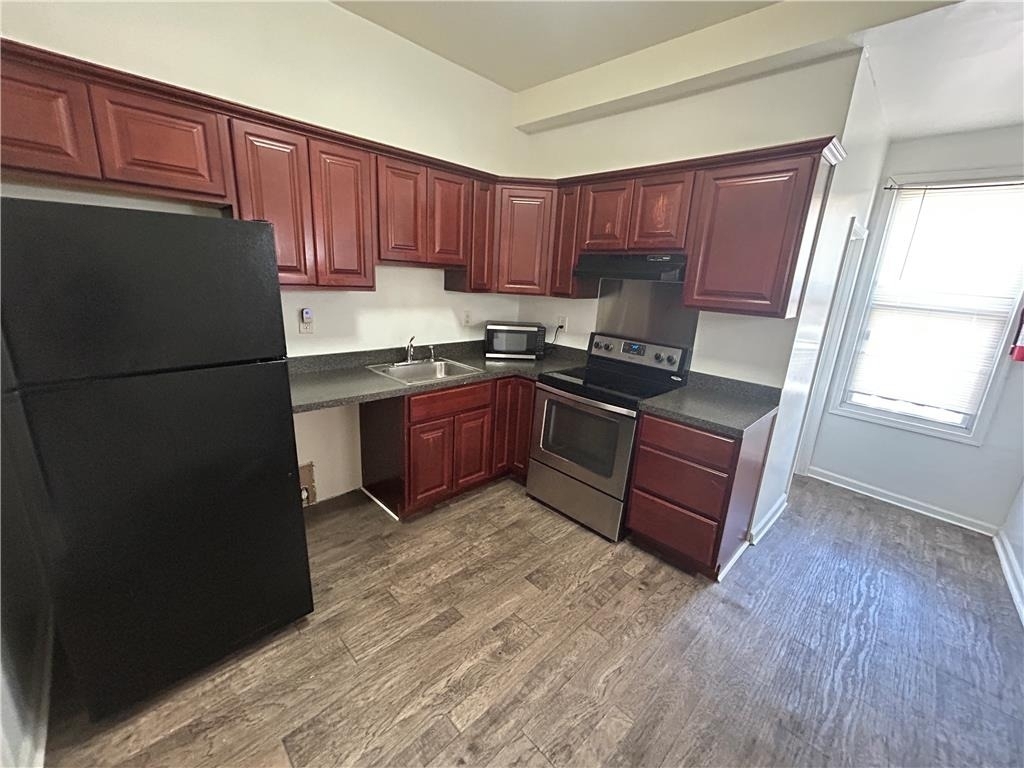 721 Northampton Street - Photo 1