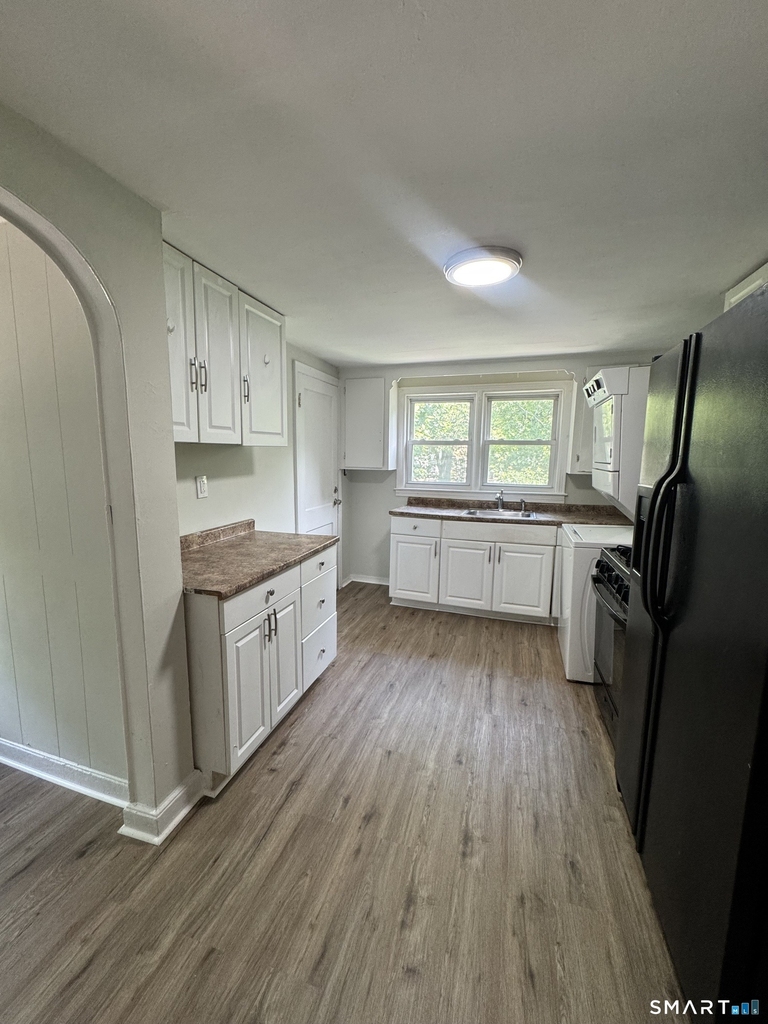35 Goodyear Street - Photo 2