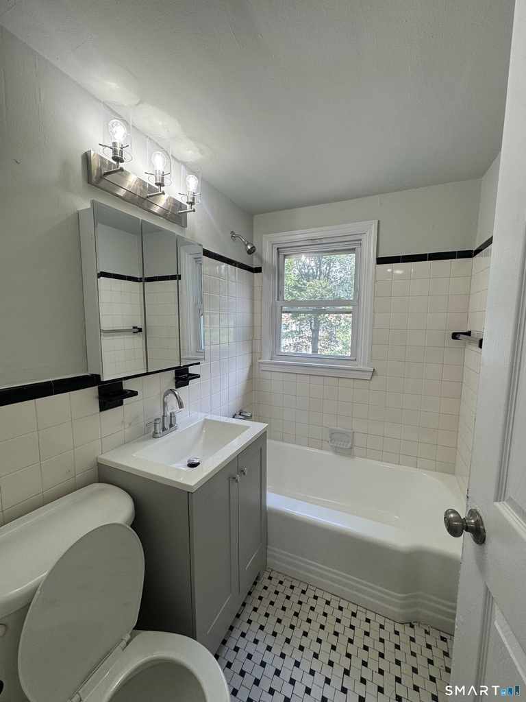 35 Goodyear Street - Photo 6