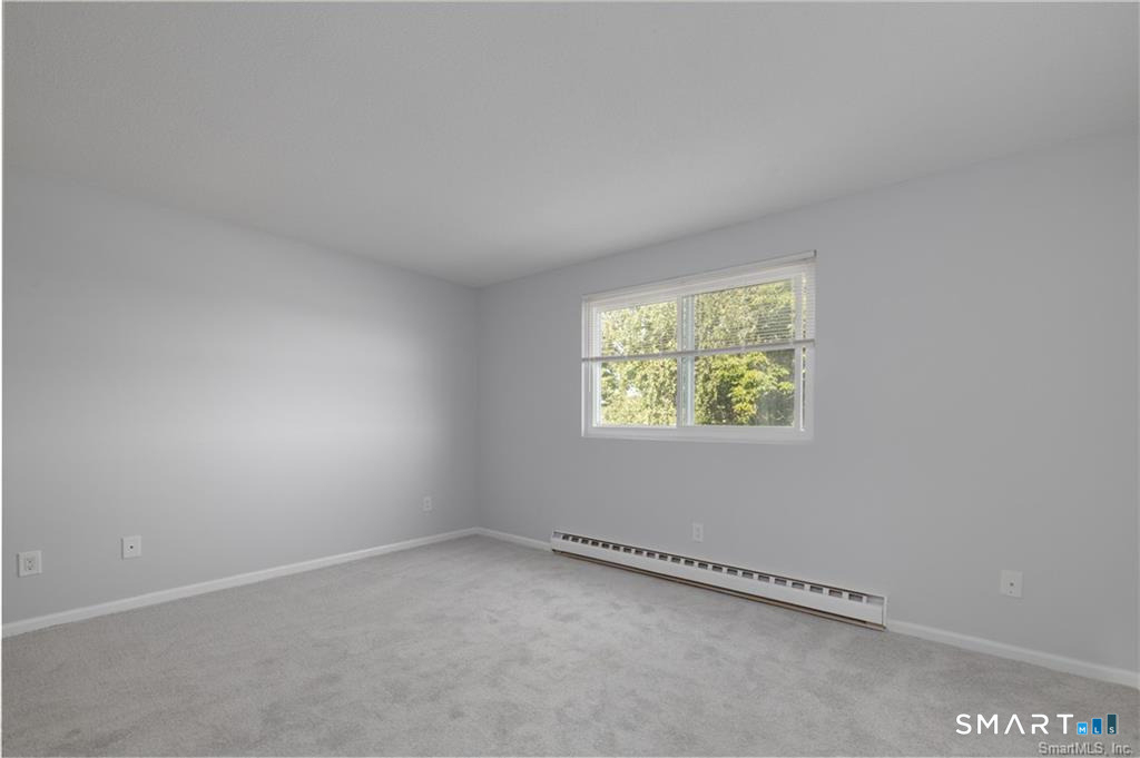 565 Clark Avenue - Photo 16