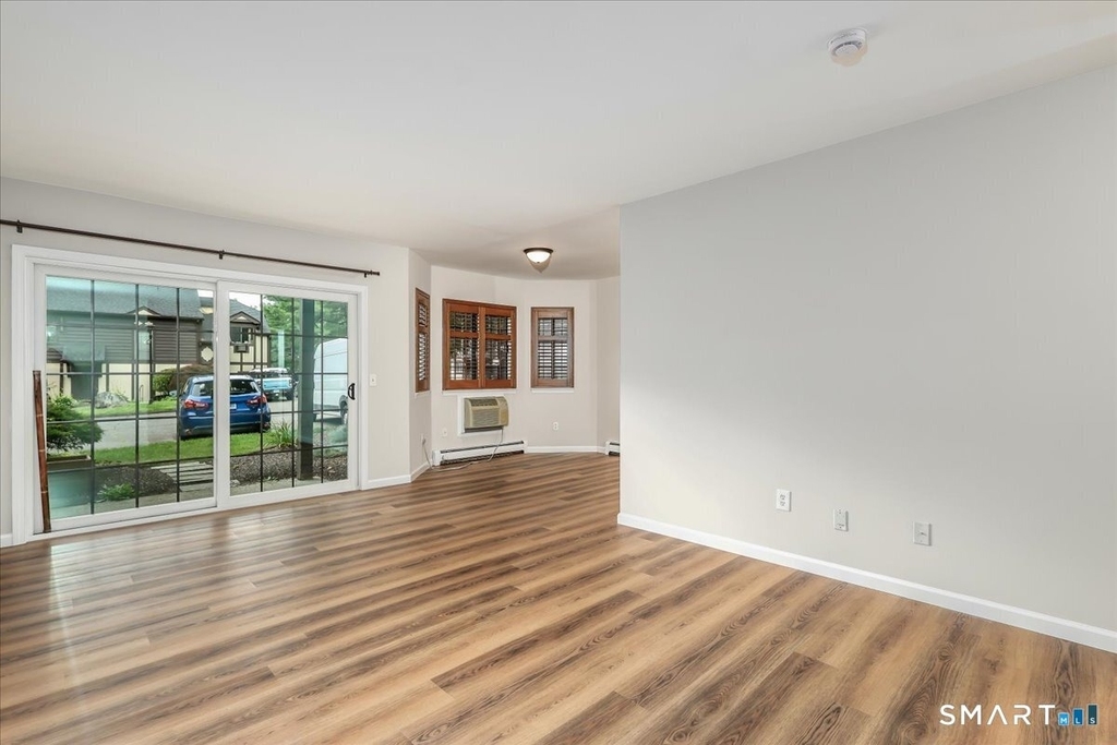 7 Tara Drive - Photo 8