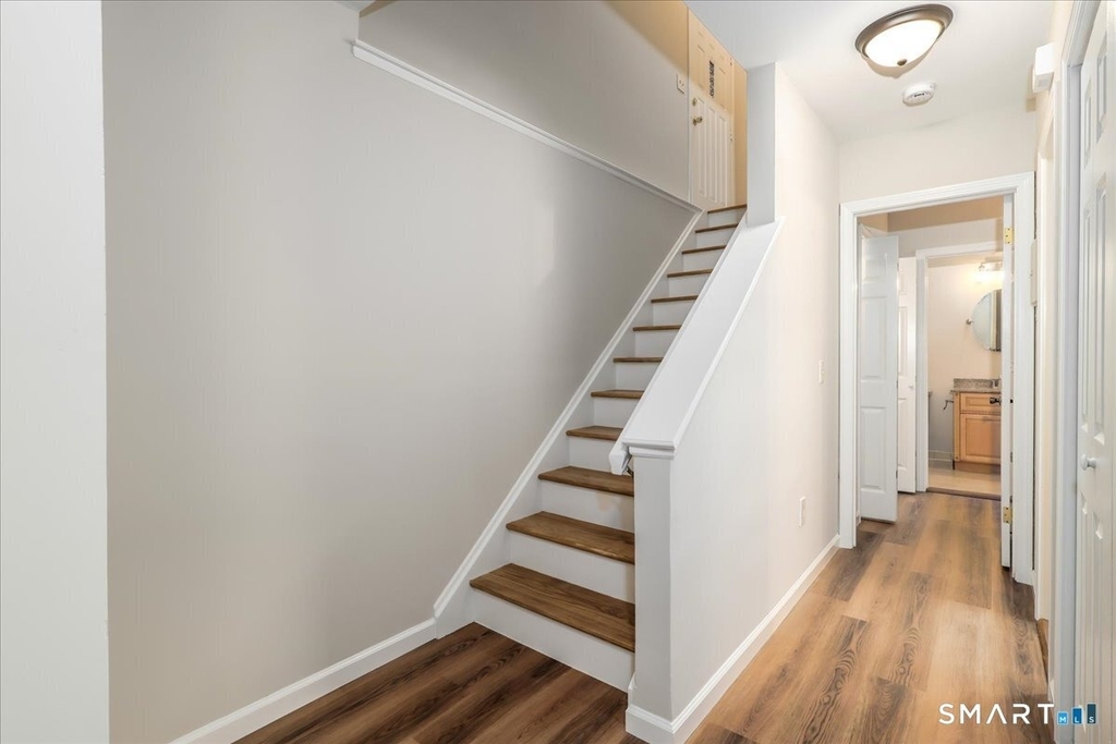 7 Tara Drive - Photo 5