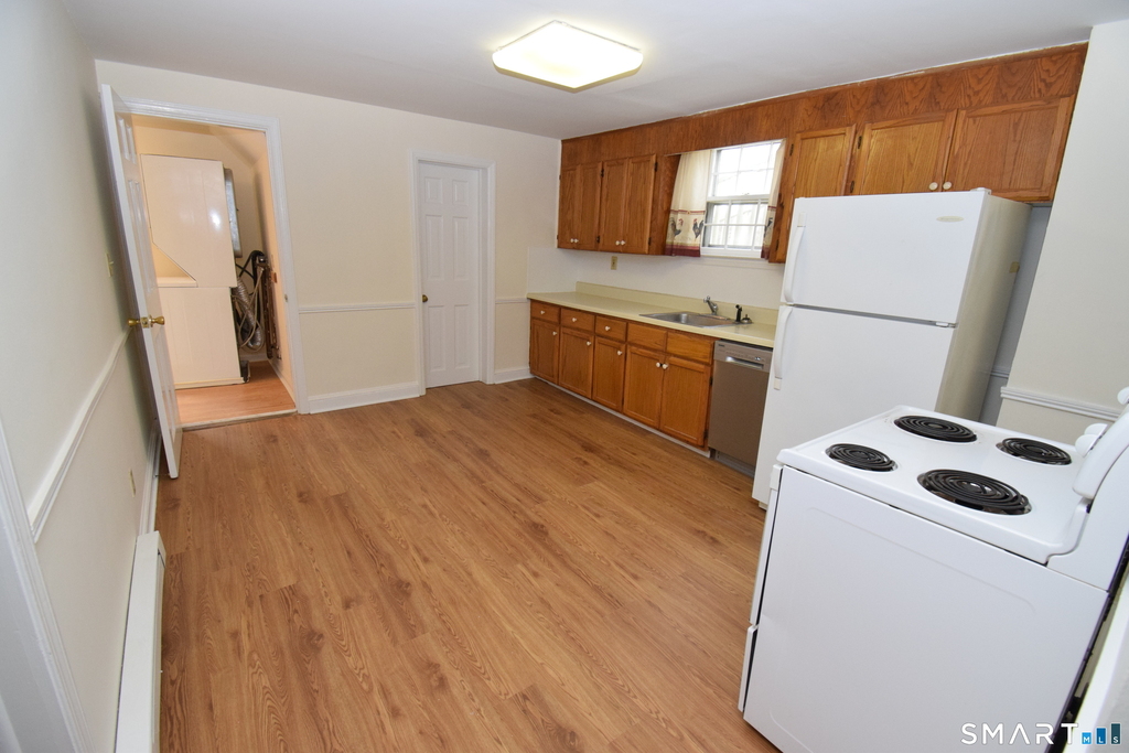 159 Main Street - Photo 3