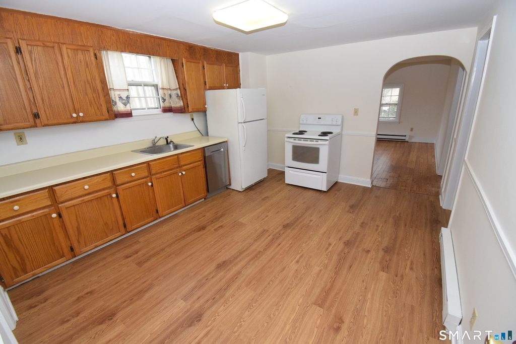 159 Main Street - Photo 2